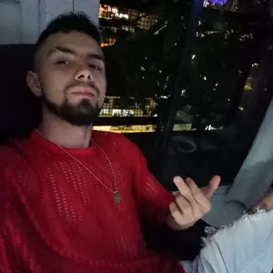 aaron_m_hot