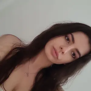 CarliSoSexy25