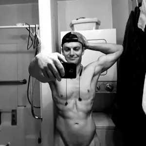 Charley007869