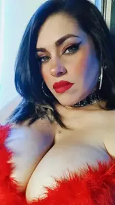 Chelaqueen_