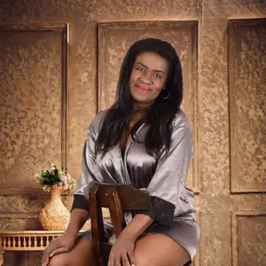 ebony_megan