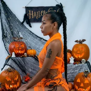 Hellen_Sky