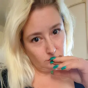 HotEstelle79