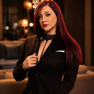 Lucia_Milf