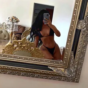 Morenita222