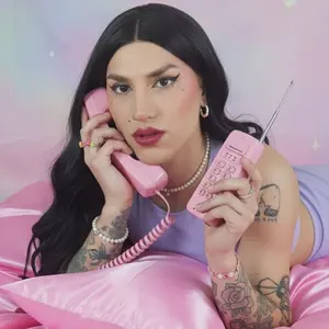 QueenRamona_Hot